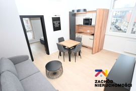 Atrakcyjny apartament z tarasem w centrum